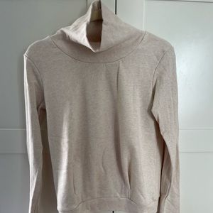 Alo sweatshirt.